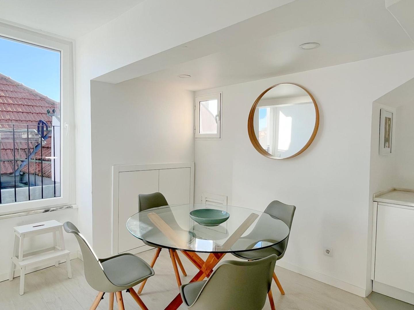 Charming 2br Steps From Castelo De S. Jorge | By Airnest Apartment *